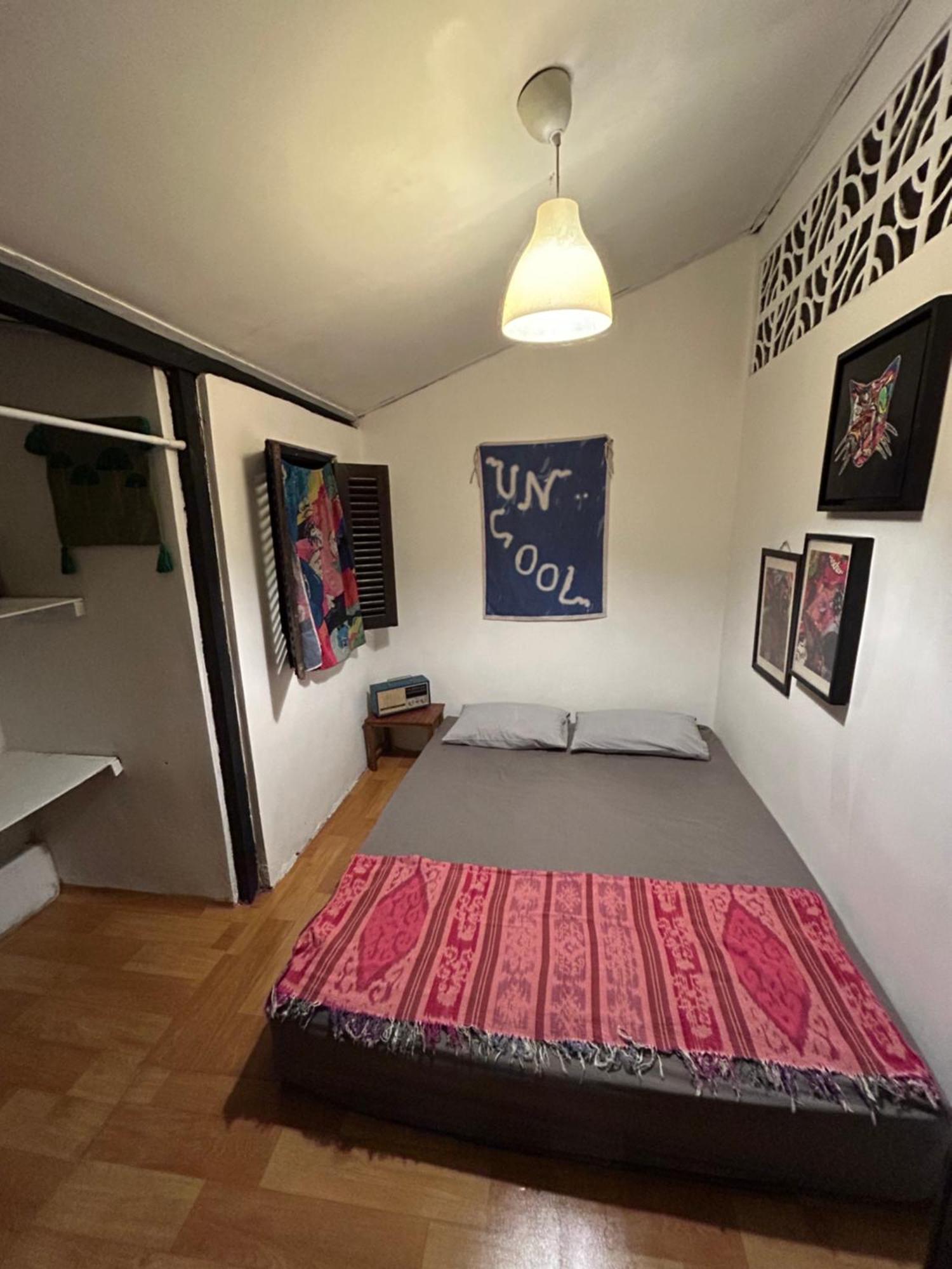 Losmanos Hostel Джокякарта Екстериор снимка